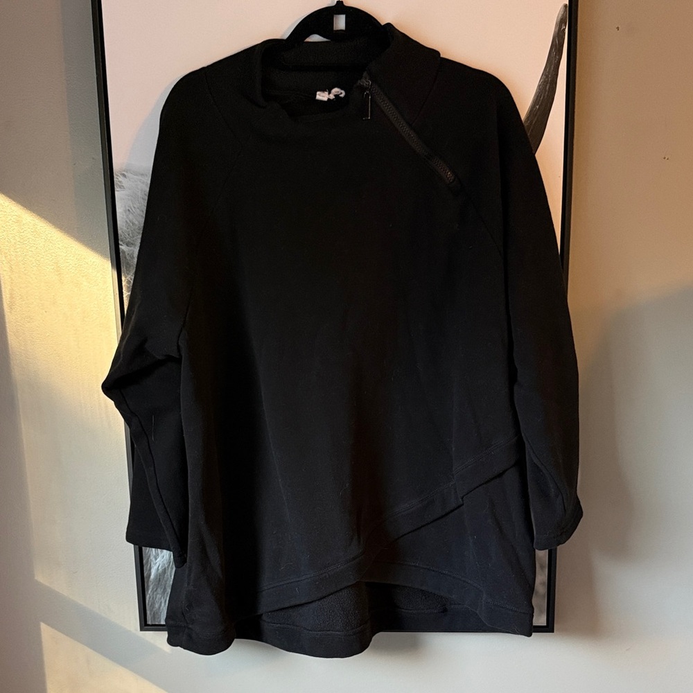 Cable & Gauge Black Knit Top
